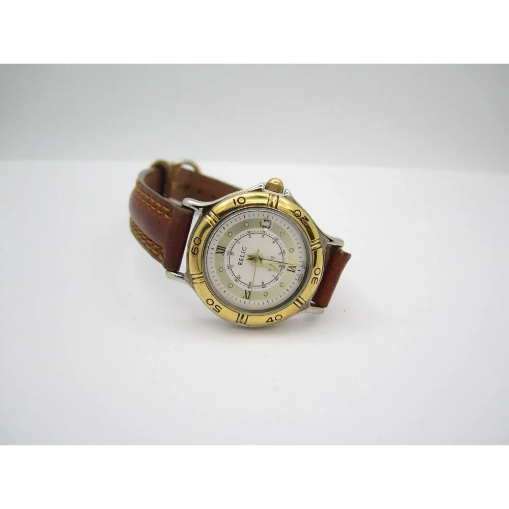 Women Relic Quartz WR Analog Dial Round Watch (H39) 